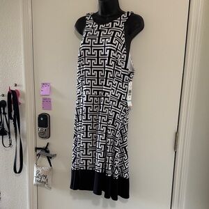 Geometric Black and White Sleeveless Dress